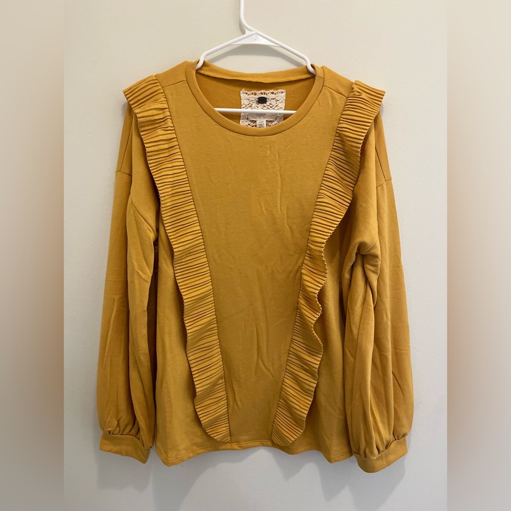 Cupid Blush women’s large sweater in Honey Gold.